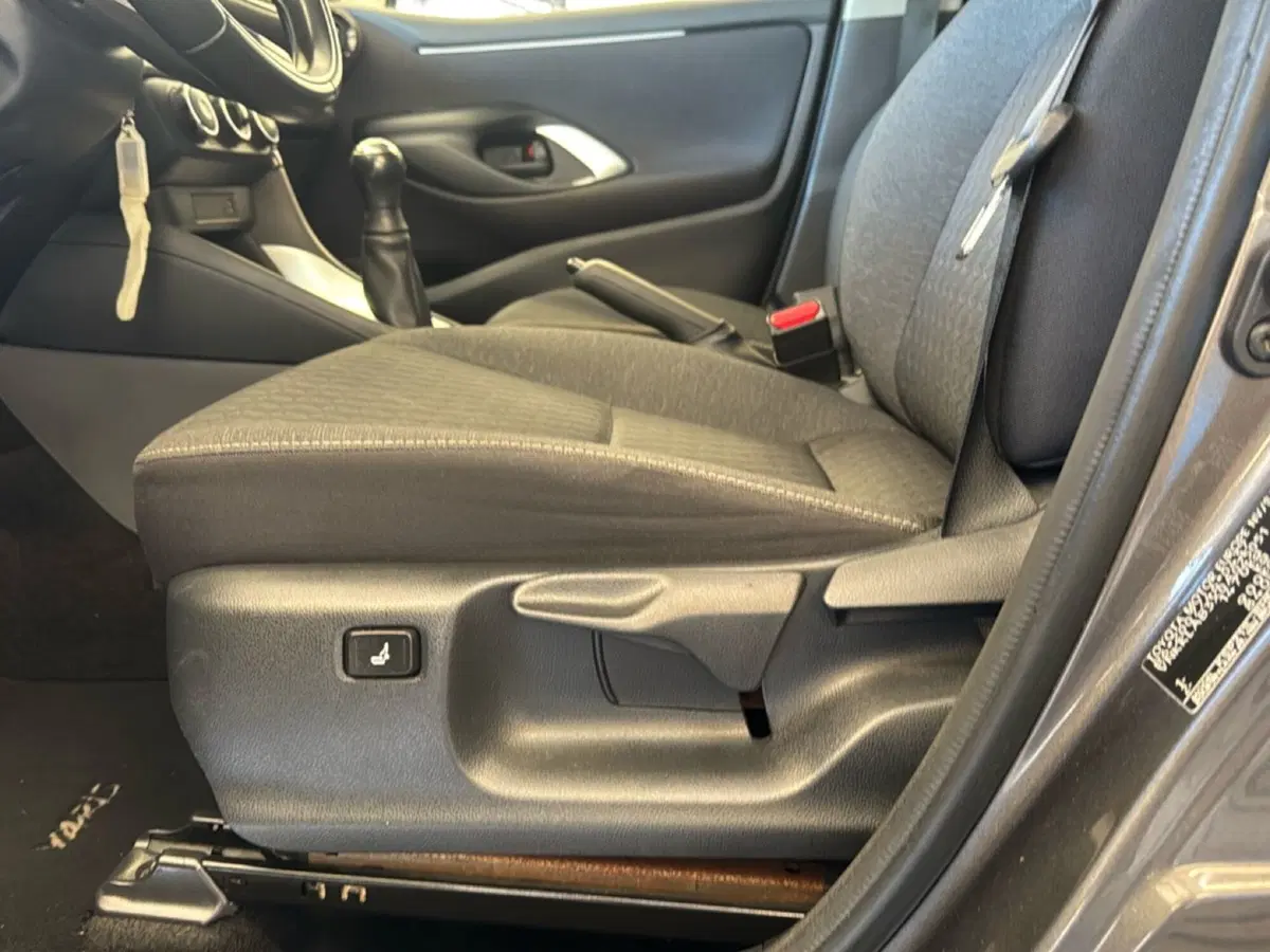 Toyota Yaris usata a Ferrara (9)