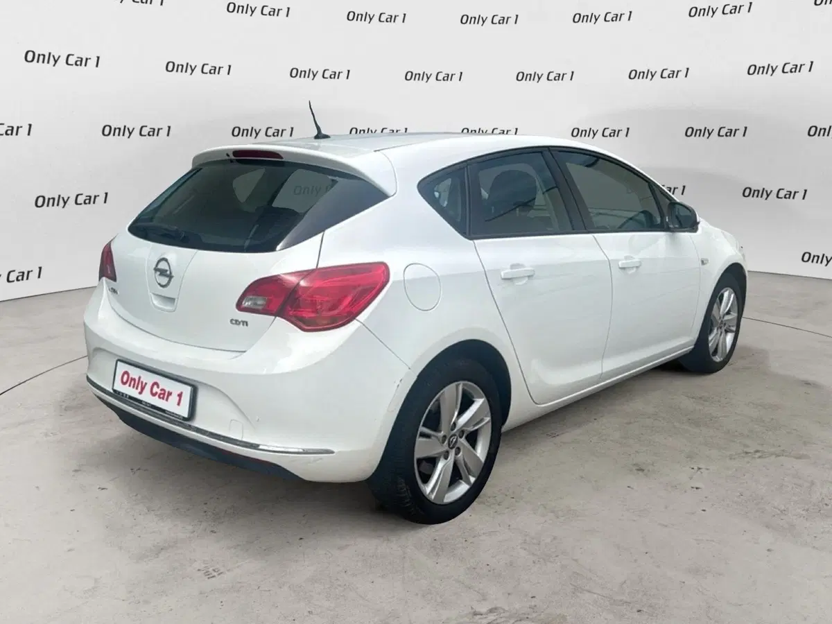 Opel Astra usata a Ferrara (6)