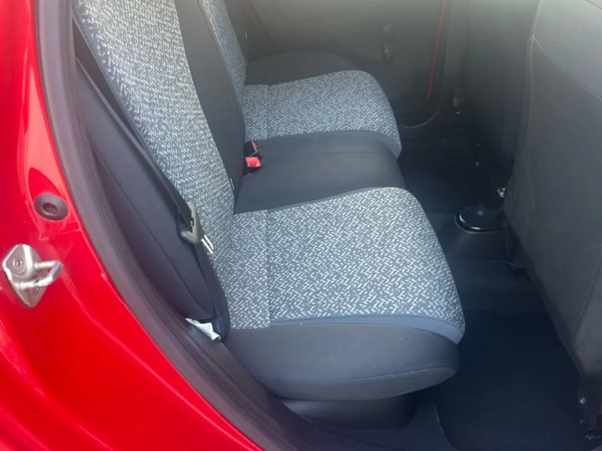 Lancia Ypsilon usata a Ferrara (13)