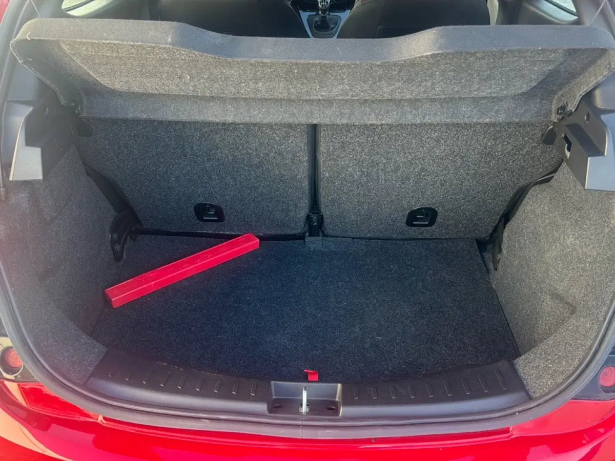 Lancia Ypsilon usata a Ferrara (15)