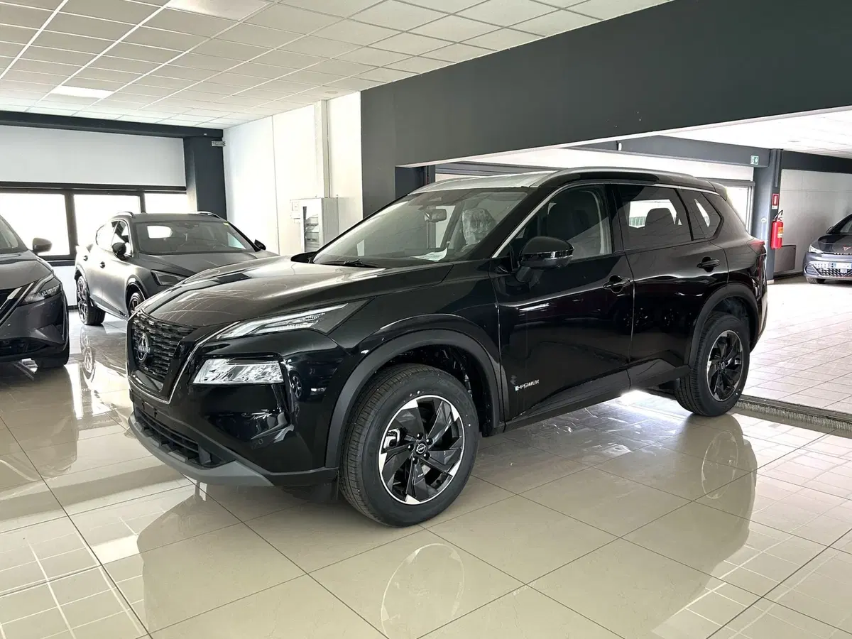 Nissan X-Trail nuova a Ferrara