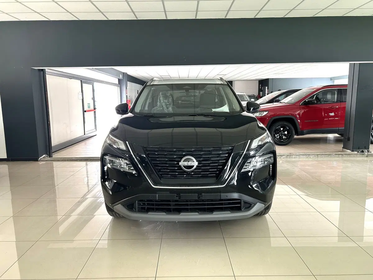 Nissan X-Trail nuova a Ferrara (2)