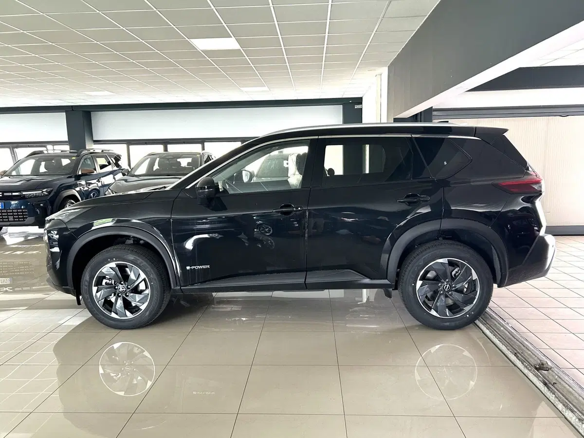 Nissan X-Trail nuova a Ferrara (6)