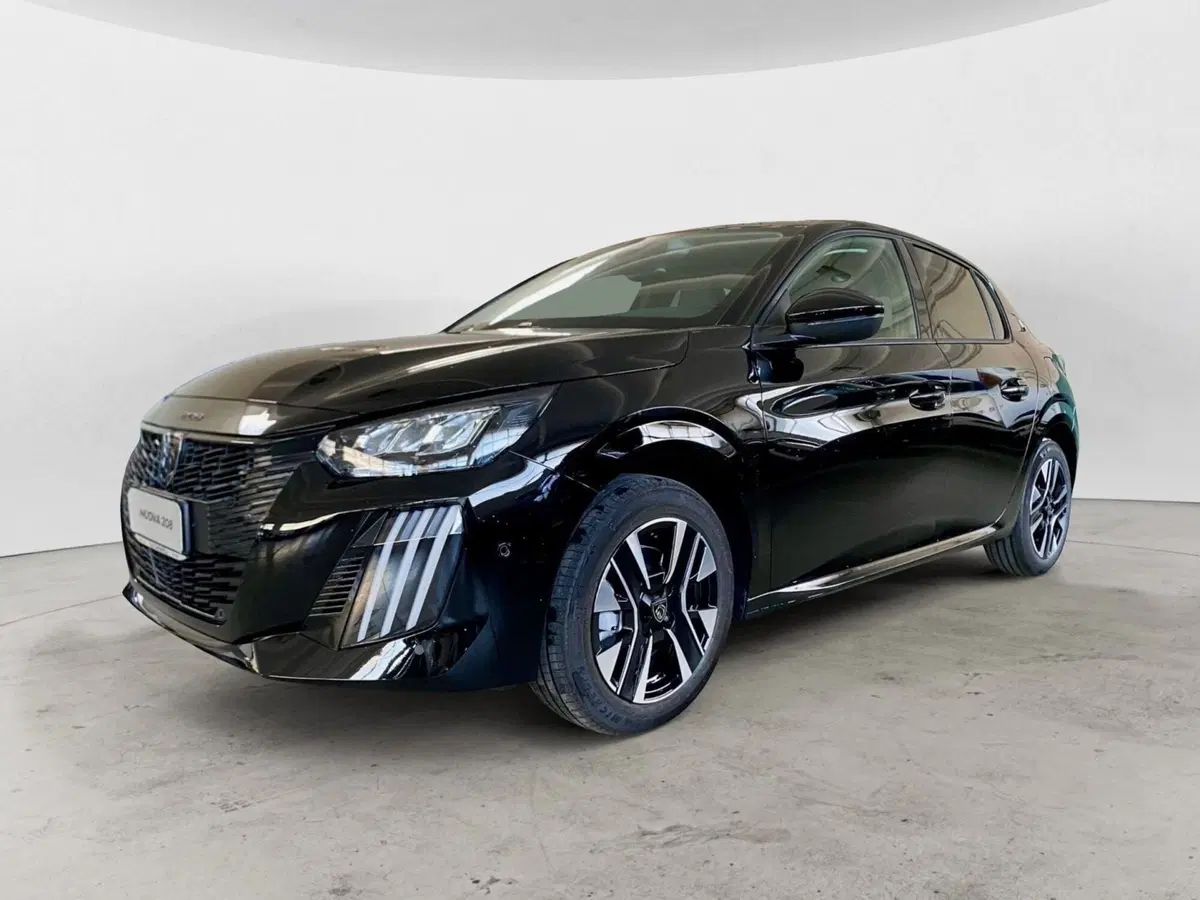 Peugeot 208 nuova a Bari (2)