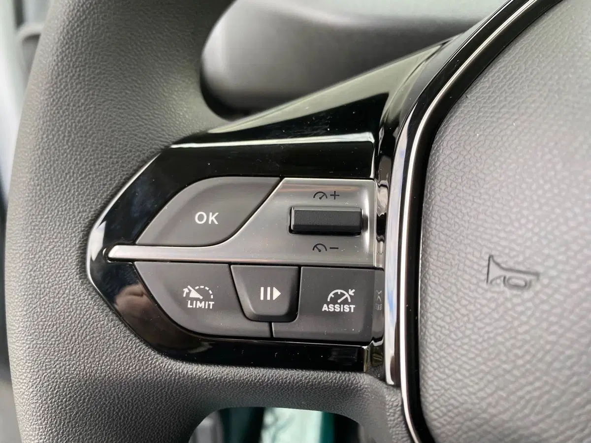 Peugeot Partner Furgone nuova a Bari (19)