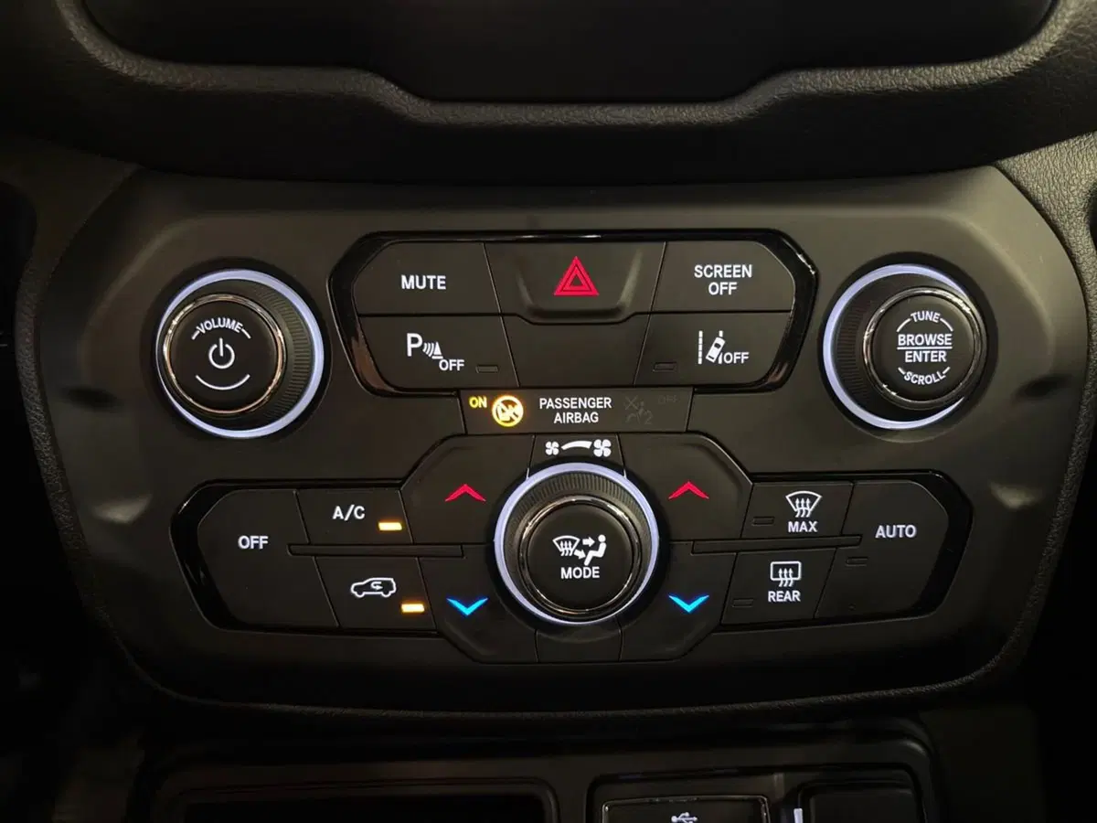 Jeep Renegade usata a Pescara (14)