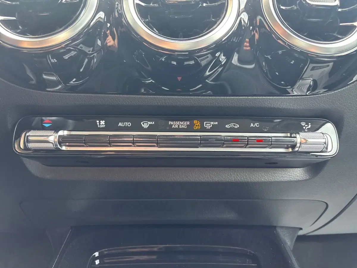 Mercedes-Benz GLA SUV usata a Pescara (14)