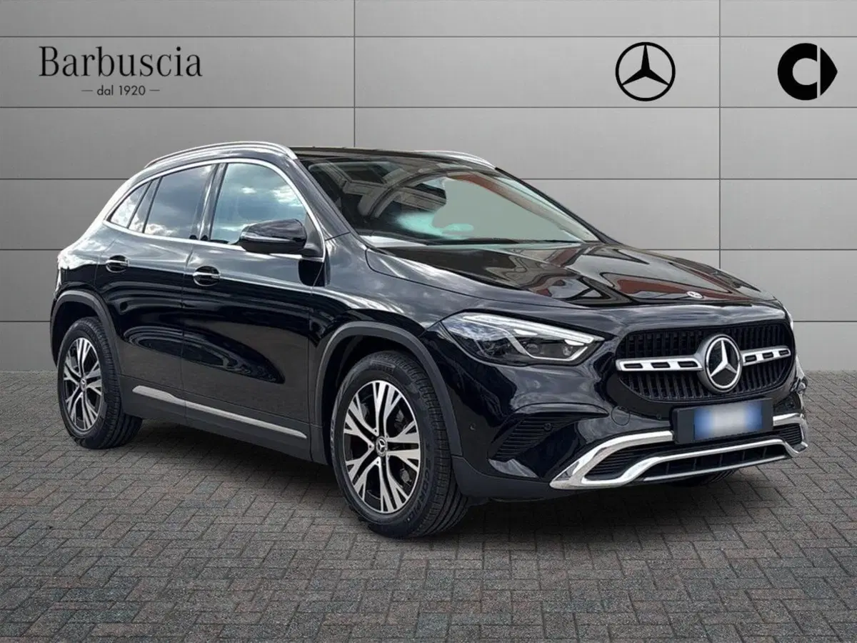 Mercedes-Benz GLA SUV usata a Pescara (2)