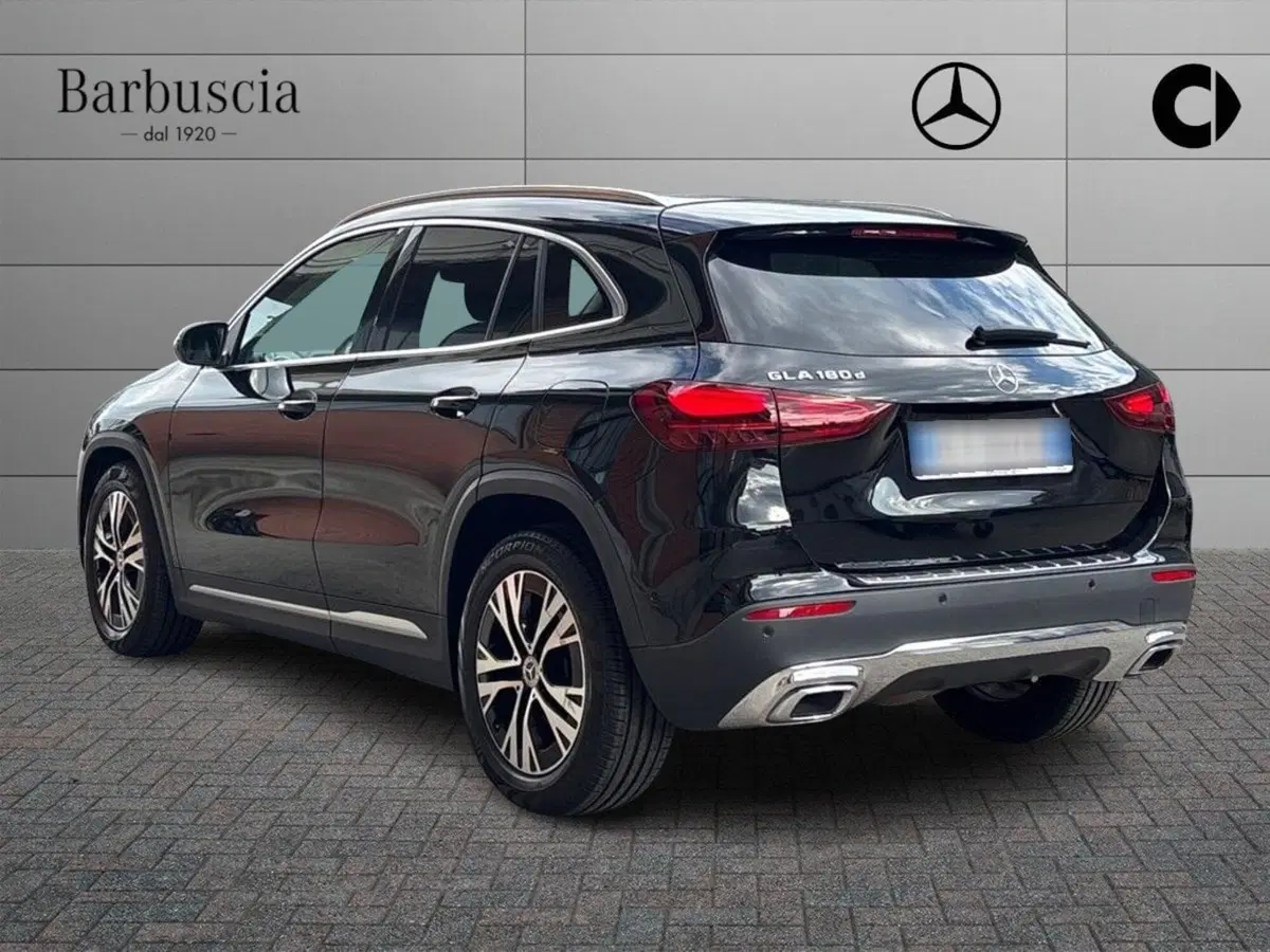 Mercedes-Benz GLA SUV usata a Pescara (4)