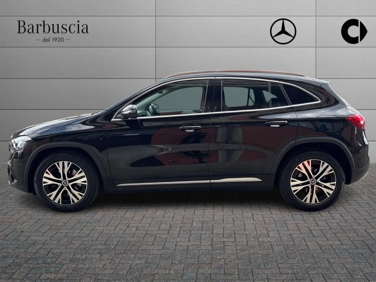 Mercedes-Benz GLA SUV usata a Pescara (5)
