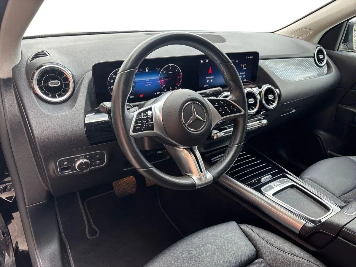 Mercedes-Benz GLA SUV usata a Pescara (8)