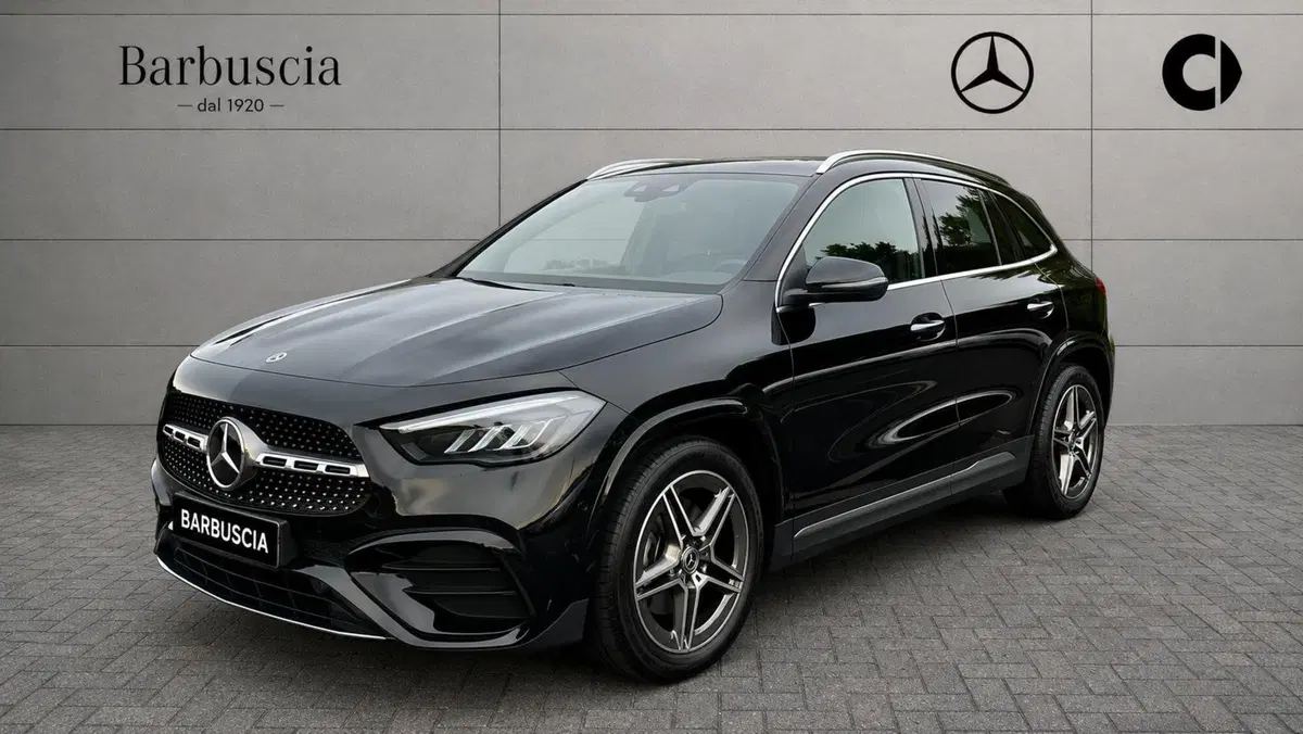 Mercedes-Benz GLA SUV usata a Pescara