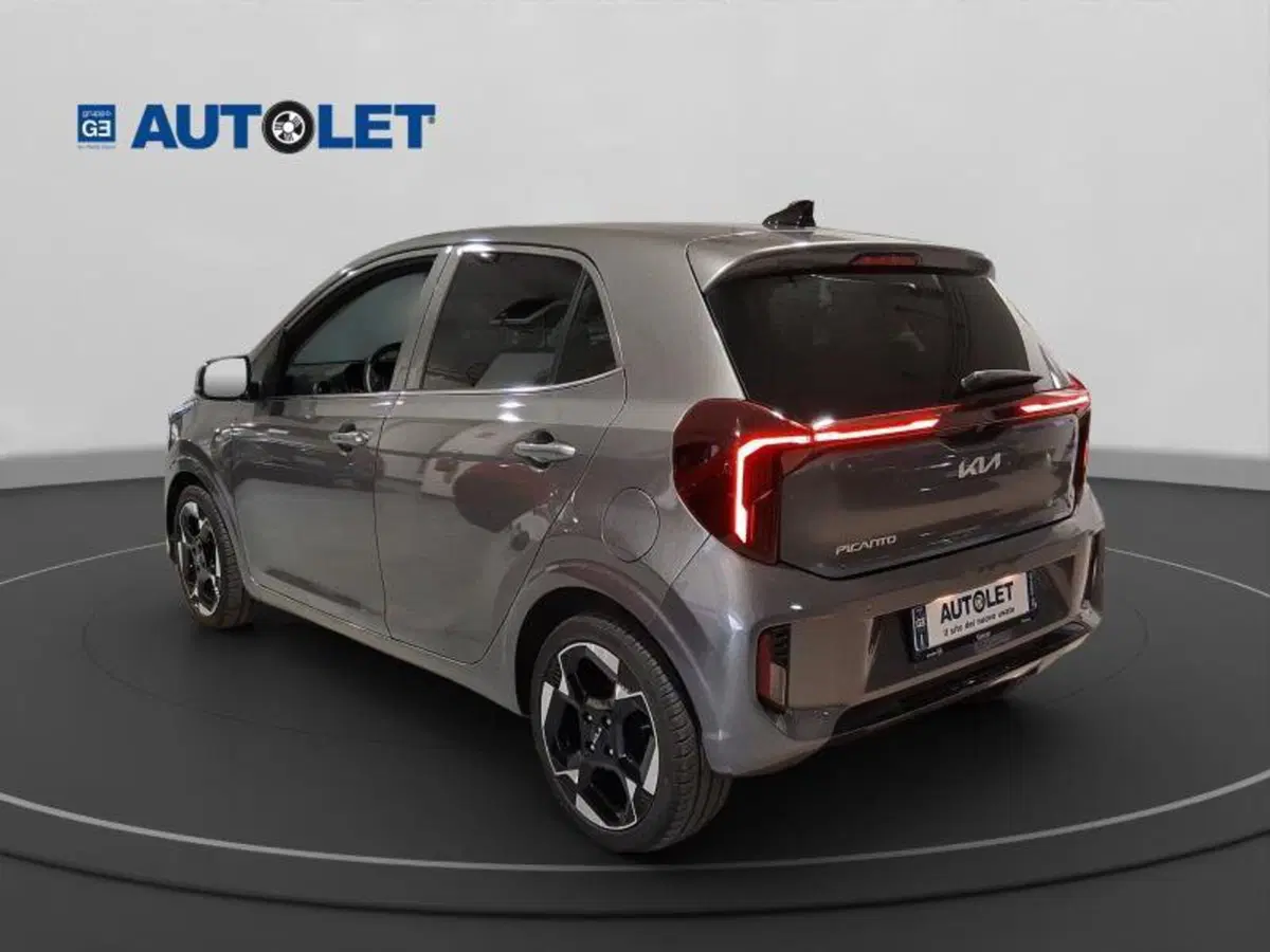Kia Picanto usata a Genova (8)
