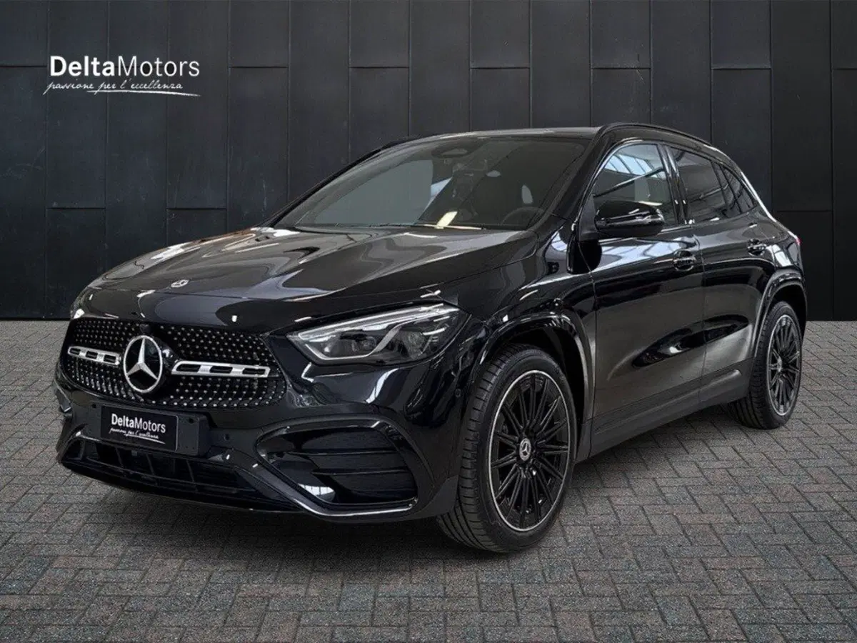 Mercedes-Benz GLA SUV nuova a Rimini