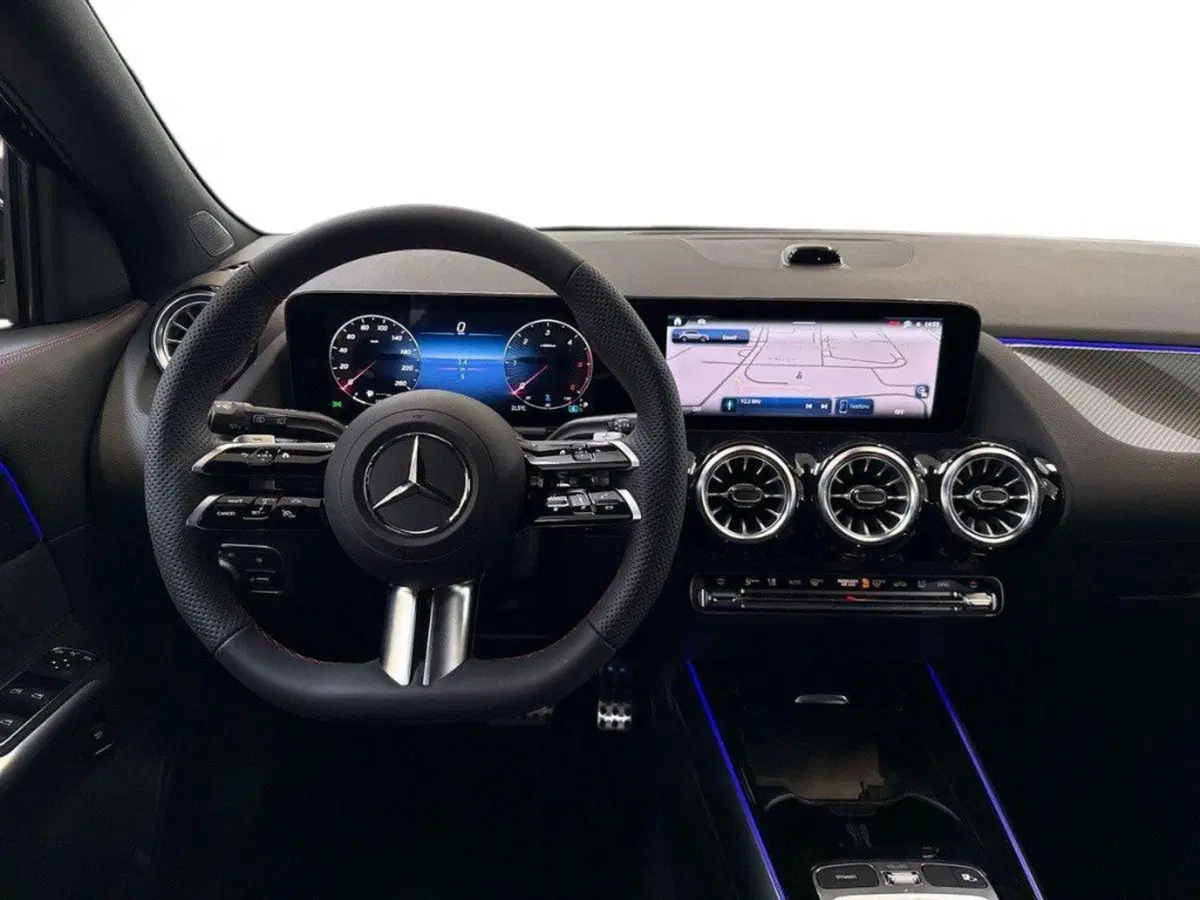 Mercedes-Benz GLA SUV nuova a Rimini (11)