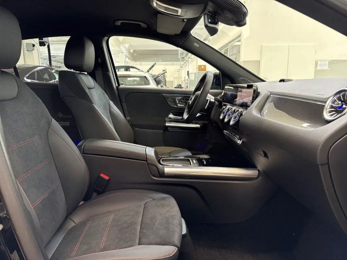 Mercedes-Benz GLA SUV nuova a Rimini (14)