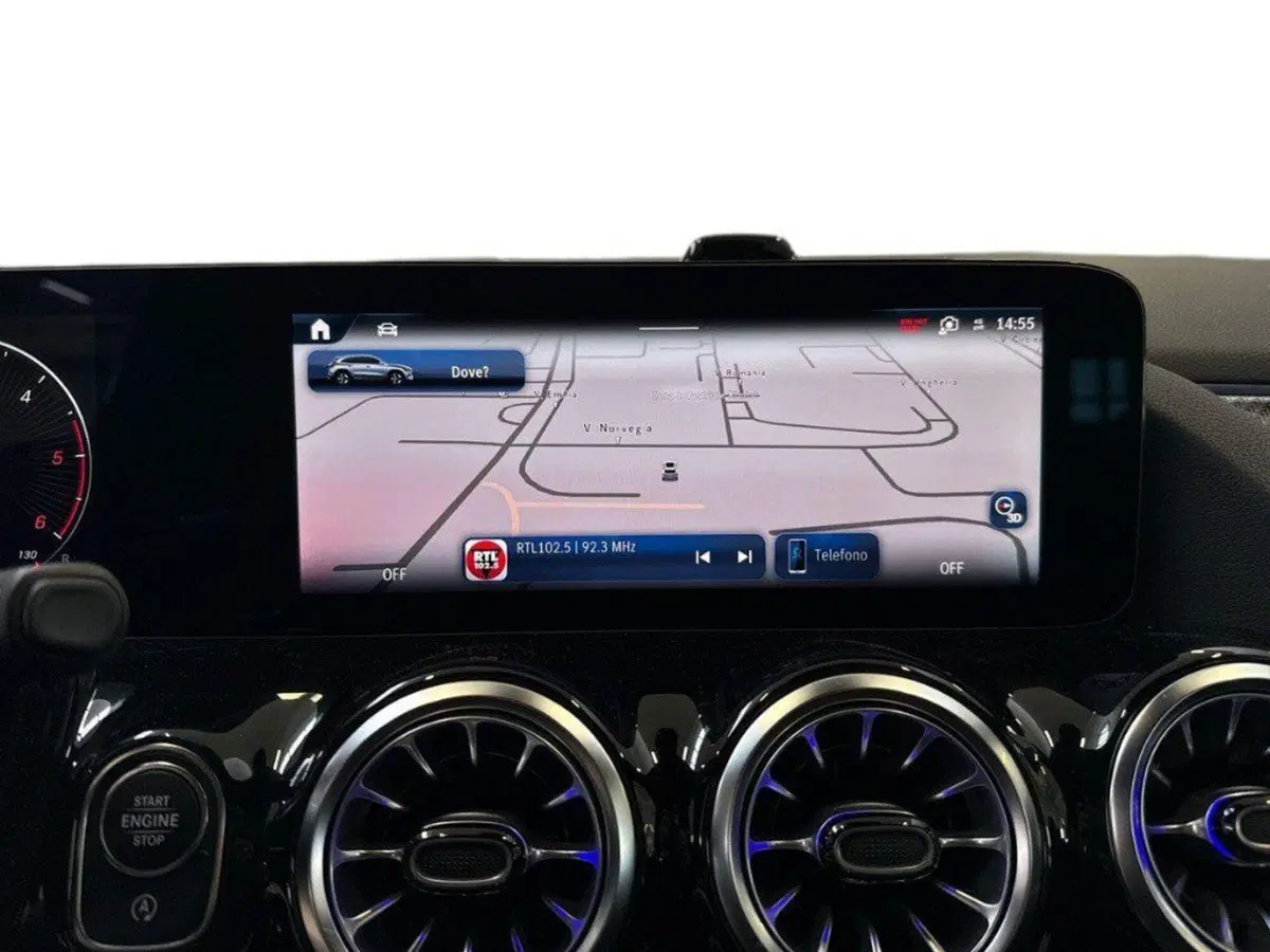 Mercedes-Benz GLA SUV nuova a Rimini (15)