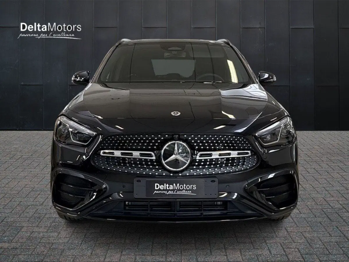 Mercedes-Benz GLA SUV nuova a Rimini (6)
