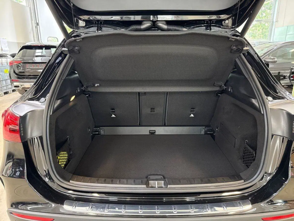 Mercedes-Benz GLA SUV nuova a Rimini (7)