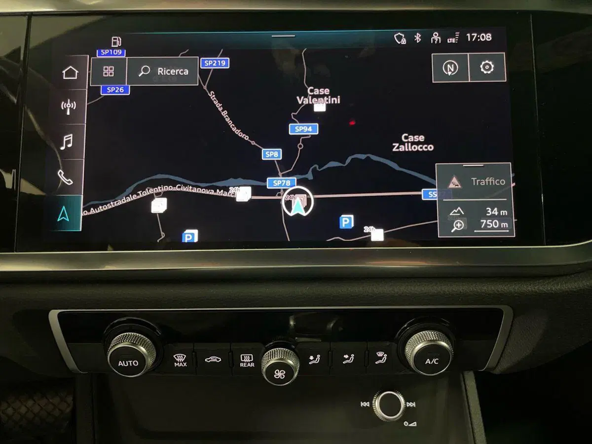 Audi Q3 Sportback usata a Ancona (15)
