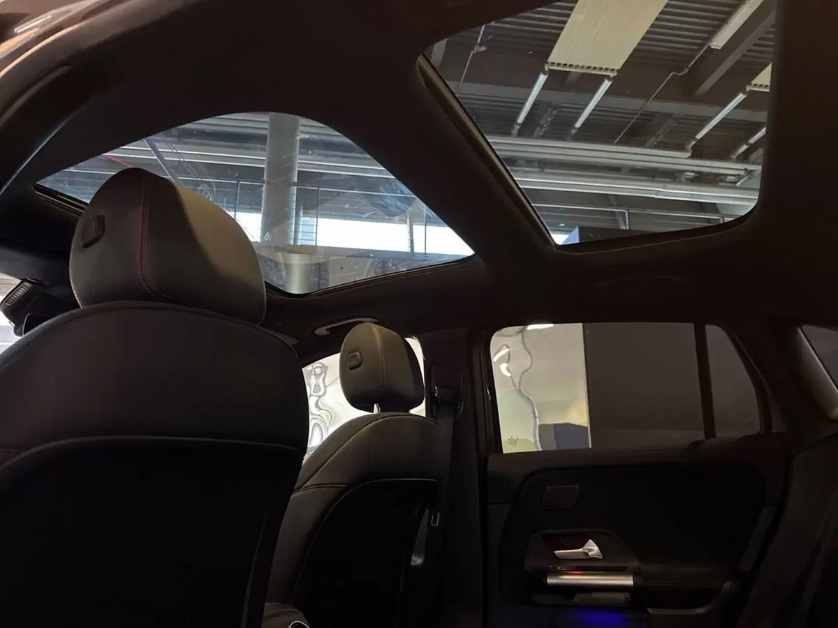 Mercedes-Benz EQA usata a Macerata (18)