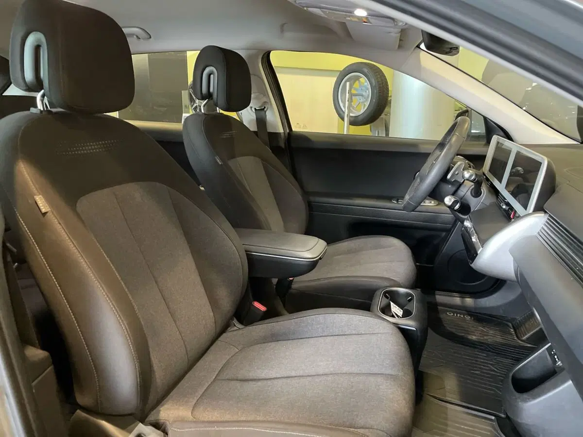 Hyundai Ioniq 5 usata a Ancona (14)