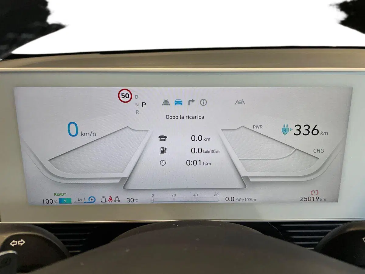 Hyundai Ioniq 5 usata a Ancona (9)