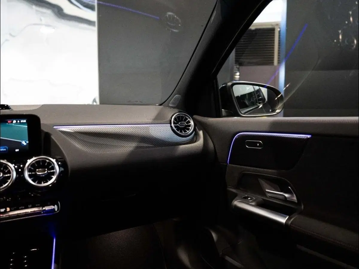 Mercedes-Benz GLA SUV nuova a Ancona (19)