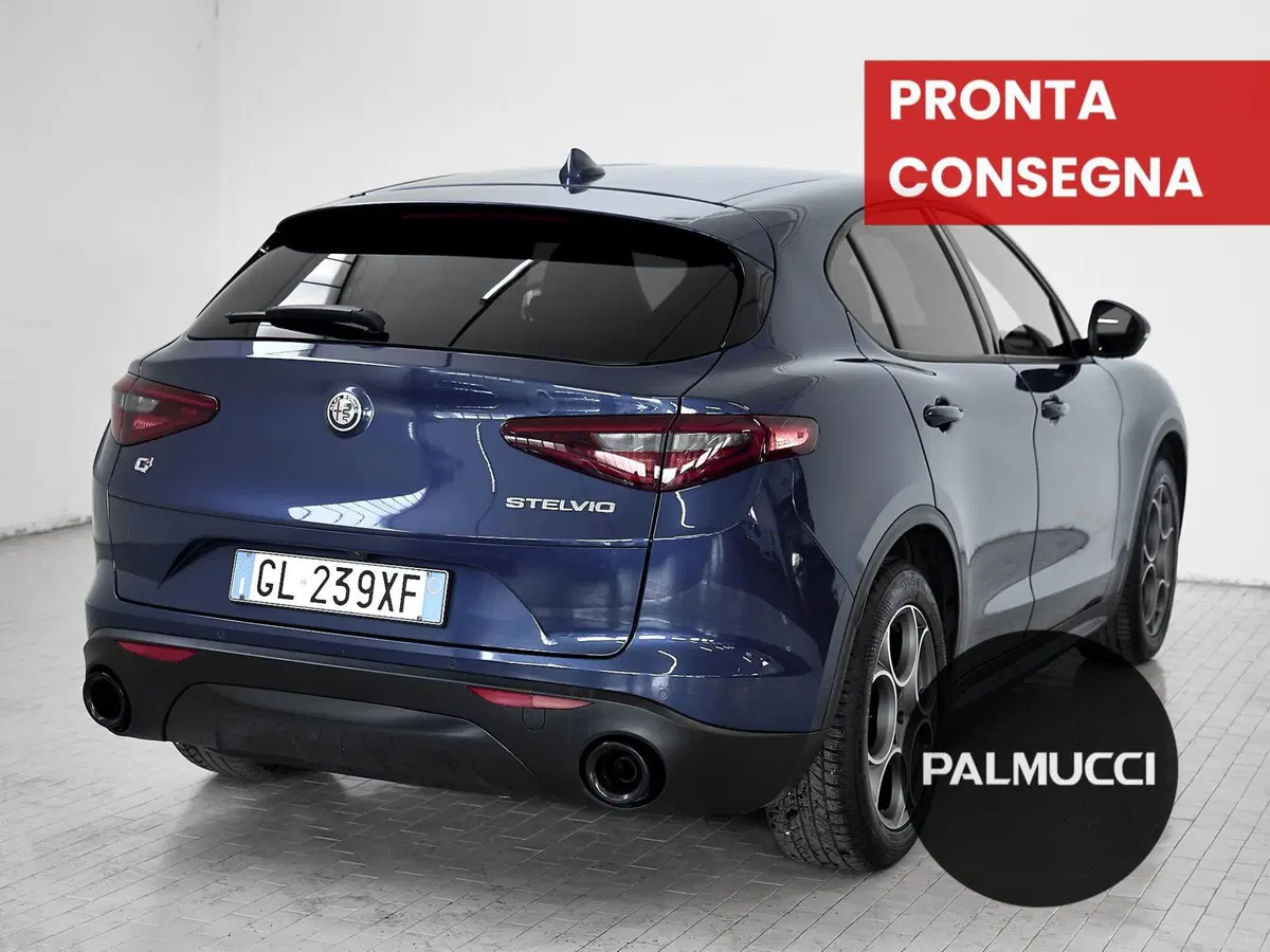 Alfa Romeo Stelvio usata a Prato (3)