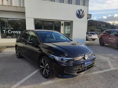 Volkswagen Golf 1.5 tsi ehybrid Edition 204cv dsg nuova a Benevento