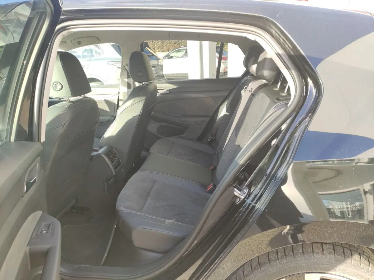 Volkswagen Golf nuova a Benevento (20)