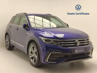 Volkswagen Tiguan Allspace 2.0 TDI SCR DSG 4MOTION Advanced BMT del 2023 usata a Benevento
