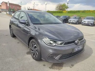 Volkswagen Polo 1.0 tsi Life 95cv del 2023 usata a Benevento