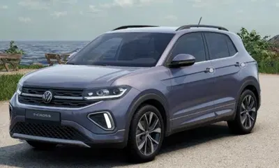 Volkswagen T-Cross 1.0 tsi R-Line 115cv nuova a Benevento
