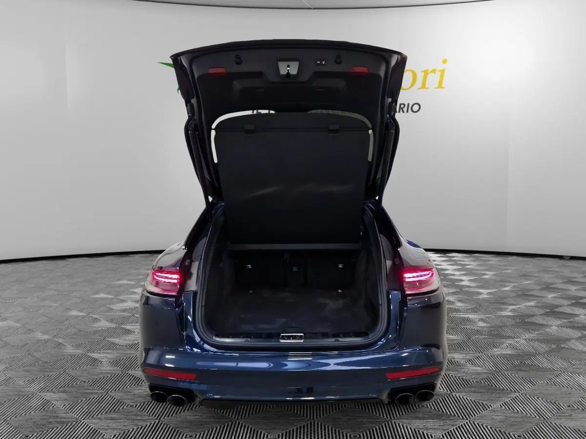 Porsche Panamera Sport Turismo usata a Pordenone (7)