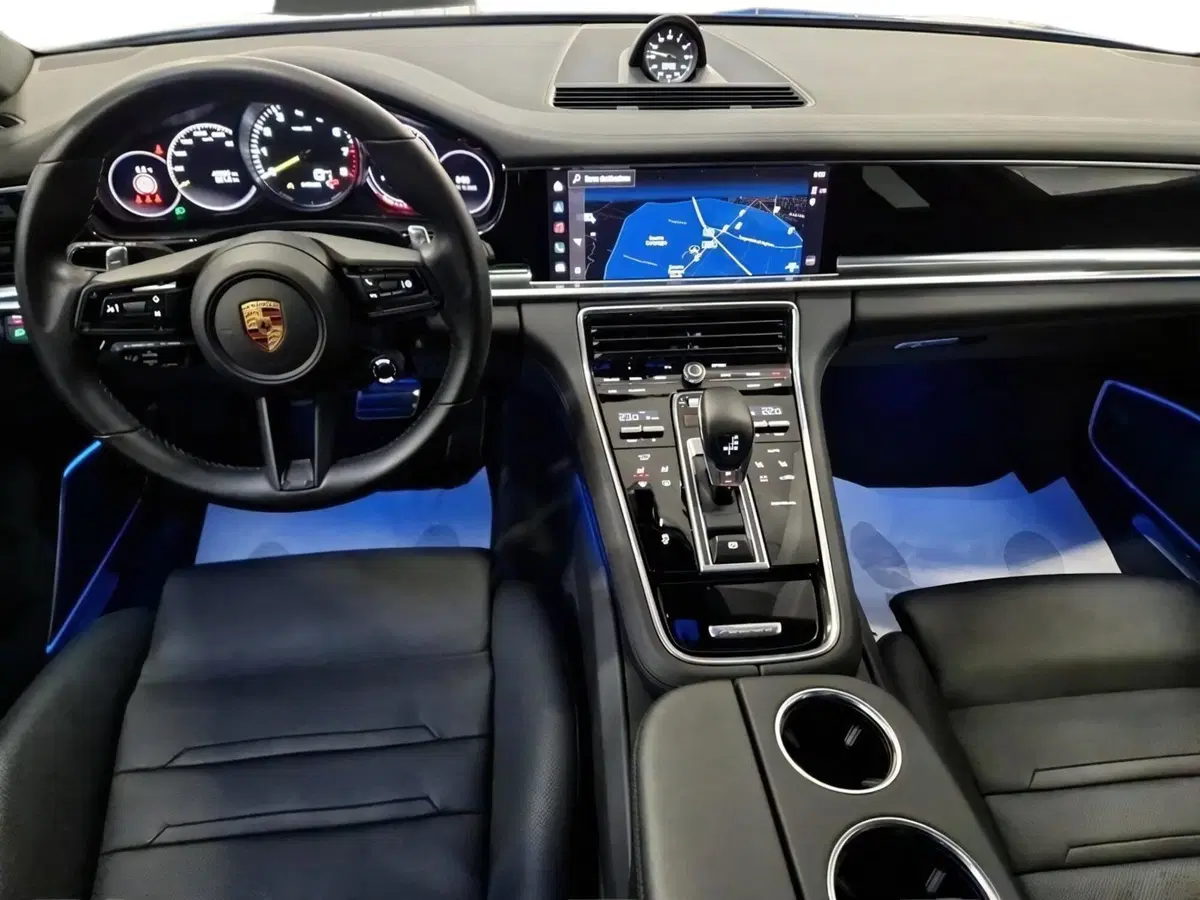 Porsche Panamera Sport Turismo usata a Pordenone (9)
