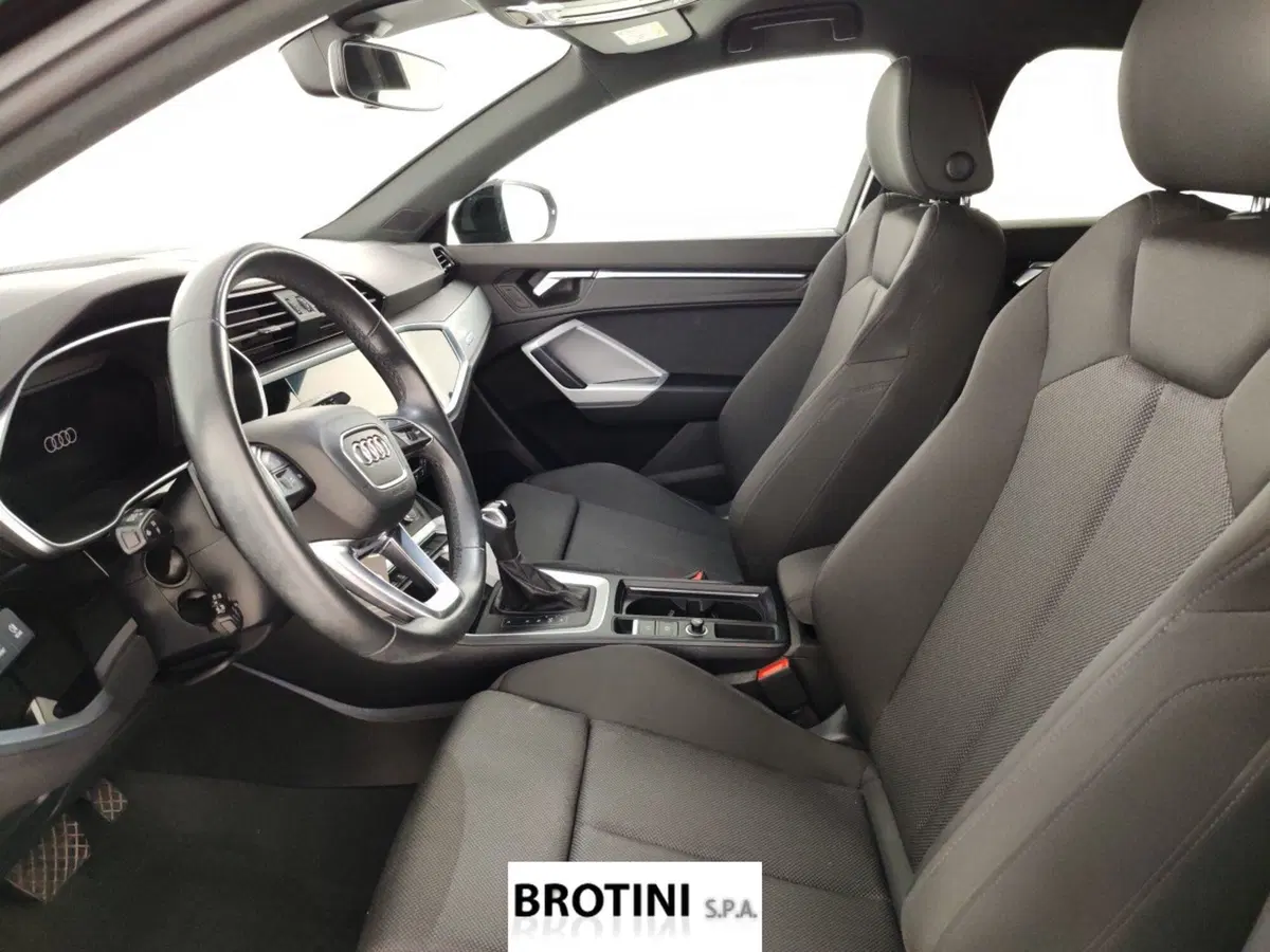 Audi Q3 Sportback usata a Massa-Carrara (7)