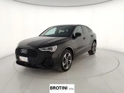 Audi Q3 Sportback 35 TDI quattro S tronic S line edition del 2020 usata a Massa