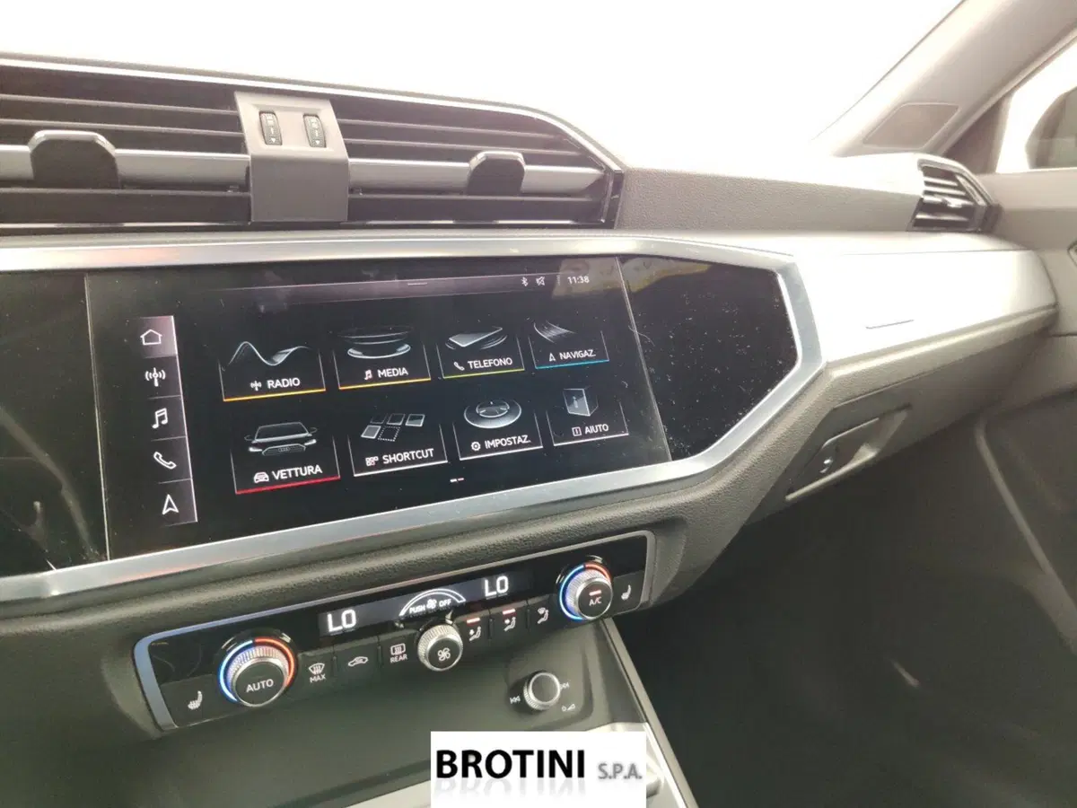 Audi Q3 Sportback usata a Massa-Carrara (12)