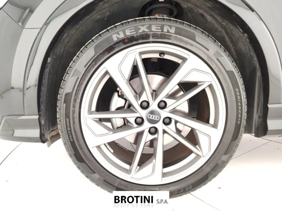 Audi Q3 Sportback usata a Massa-Carrara (6)