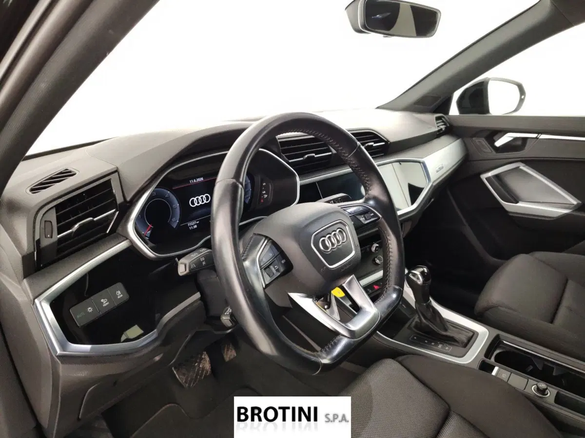 Audi Q3 Sportback usata a Massa-Carrara (8)