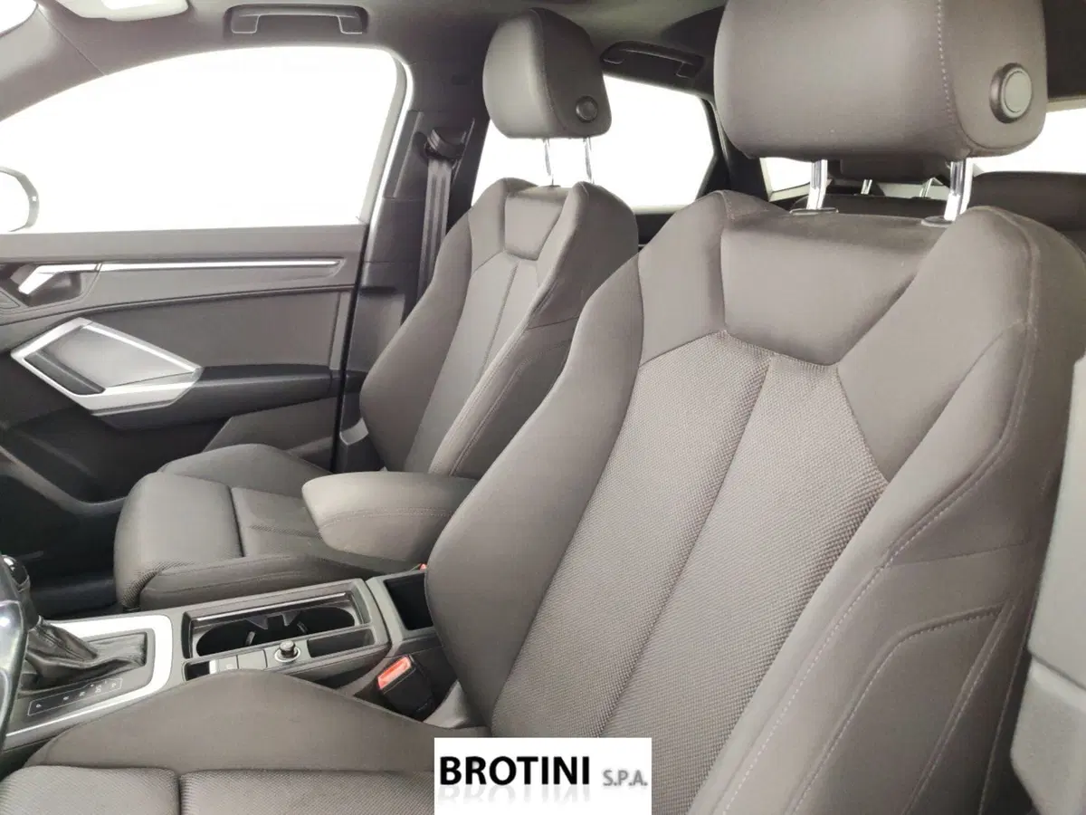 Audi Q3 Sportback usata a Massa-Carrara (9)