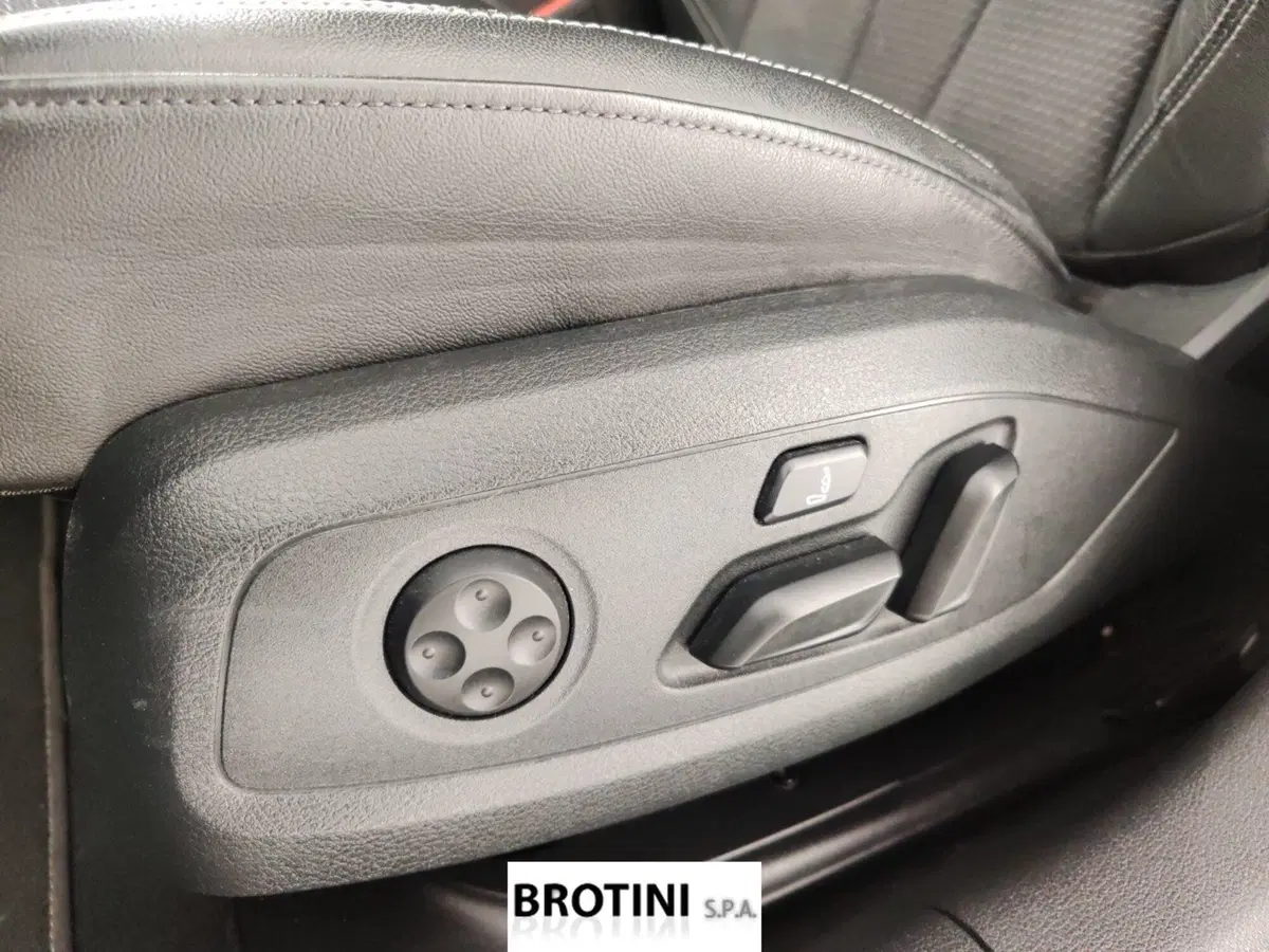 Audi A5 Sportback usata a Massa-Carrara (10)