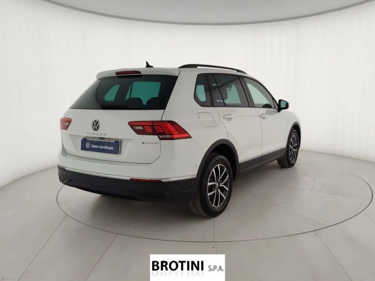 Volkswagen Tiguan usata a Massa-Carrara (3)
