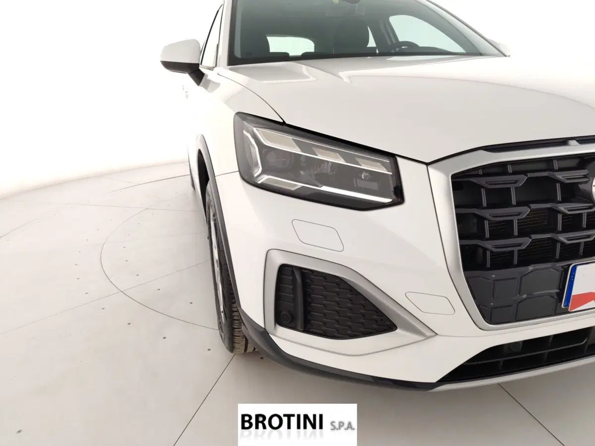 Audi Q2 usata a Massa-Carrara (5)