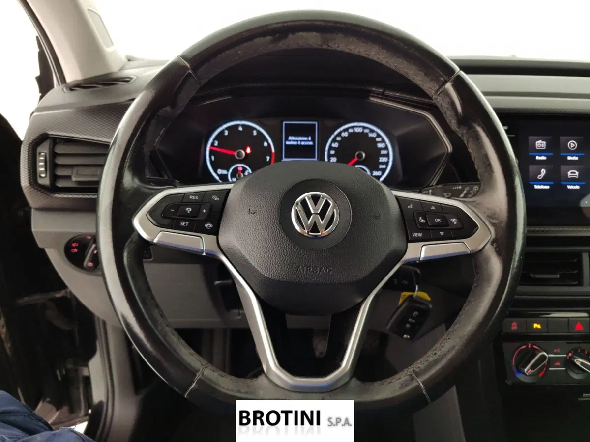 Volkswagen T-Cross usata a Massa-Carrara (14)