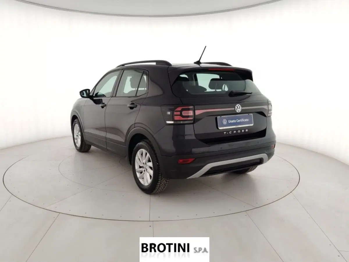 Volkswagen T-Cross usata a Massa-Carrara (2)