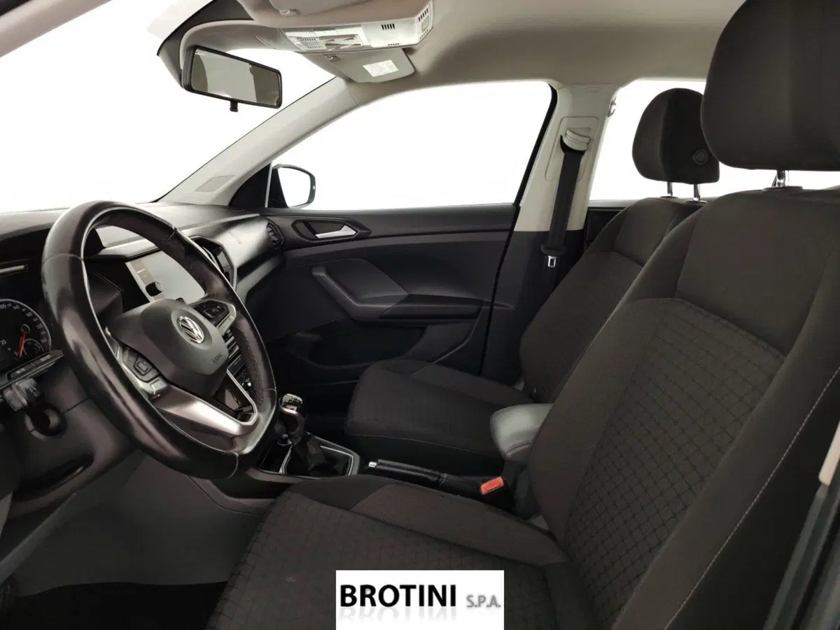 Volkswagen T-Cross usata a Massa-Carrara (7)
