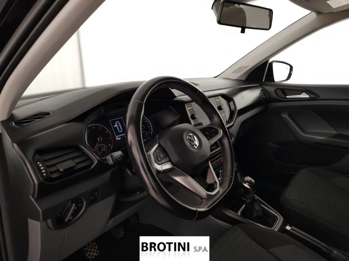 Volkswagen T-Cross usata a Massa-Carrara (8)