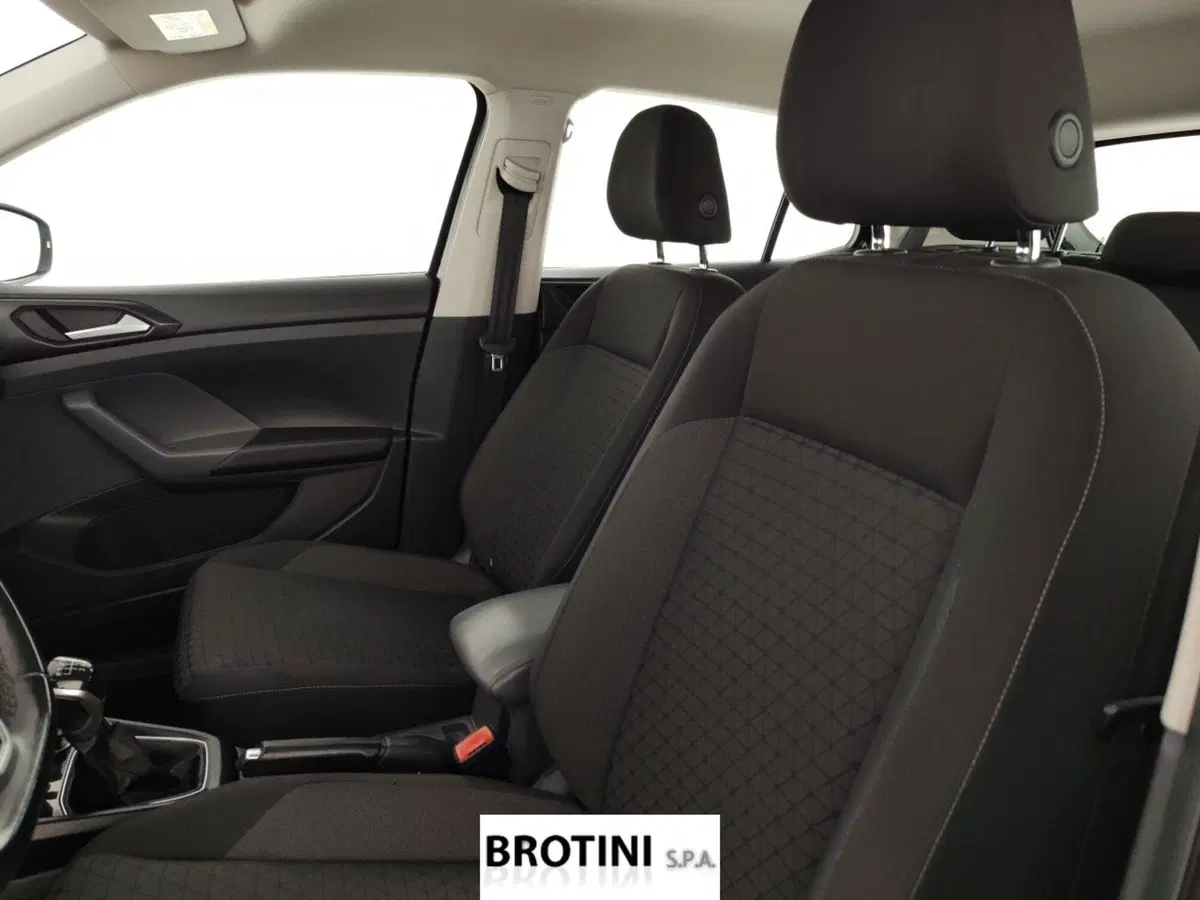 Volkswagen T-Cross usata a Massa-Carrara (9)